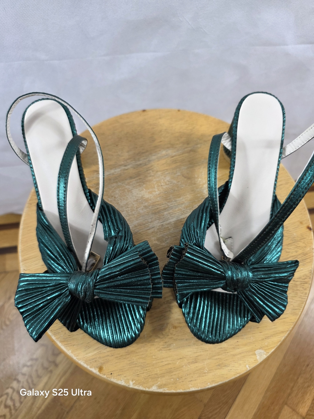 VINTAGE DESIGN NWOT Emerald Green Bow Slingback Heels - Women's Dress Sandals